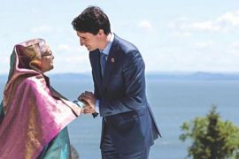 hasina_greeted_justin_trudeau-afp-wb